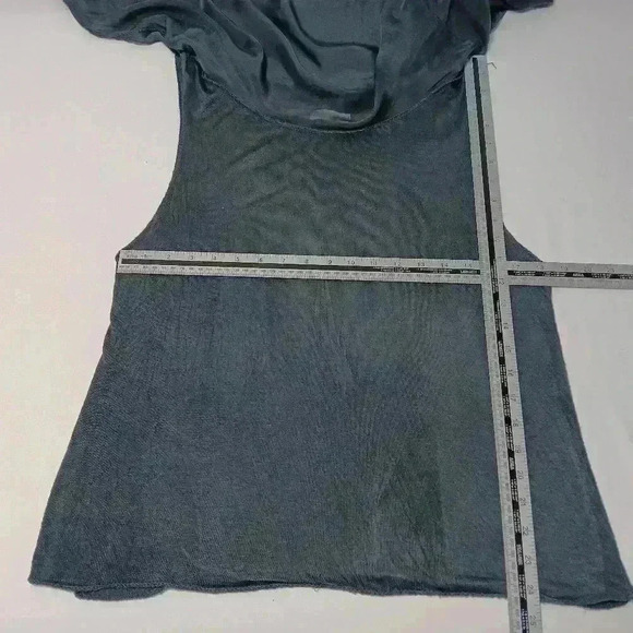 Made In Italy Viscose sheir blouse. Ladies size L - Picture 3 of 5